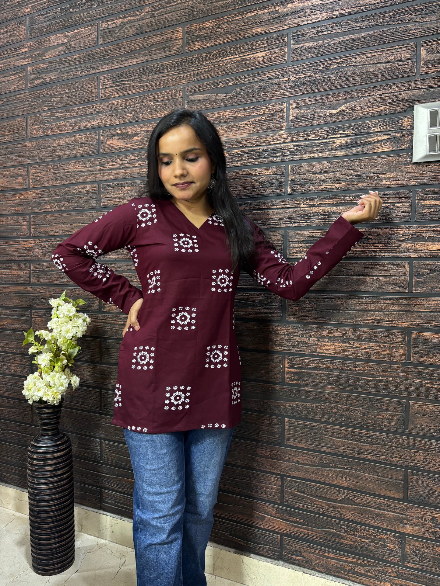 Bandhani Block print V- Neck Straight kurti